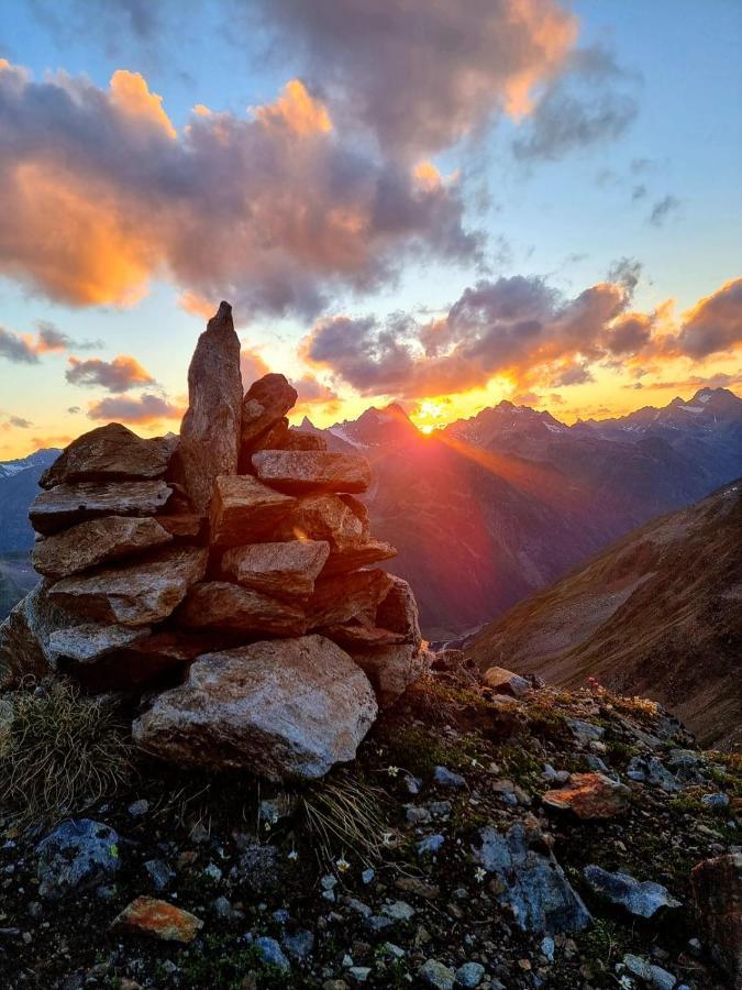 Apart Onkl Sankt Leonhard im Pitztal Luaran gambar